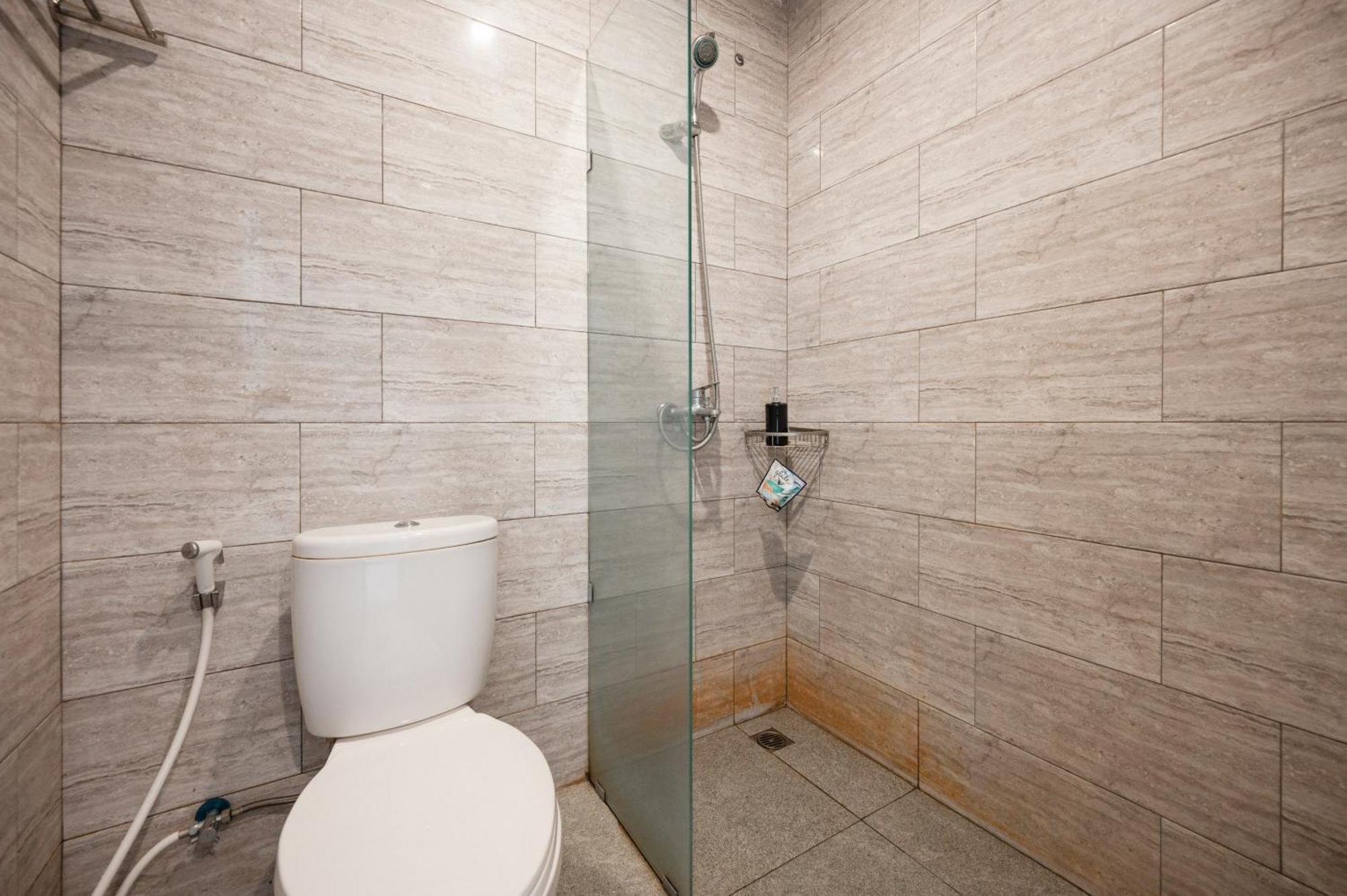 Reddoorz Plus At Yasa'S Living Denpasar Санур Екстер'єр фото